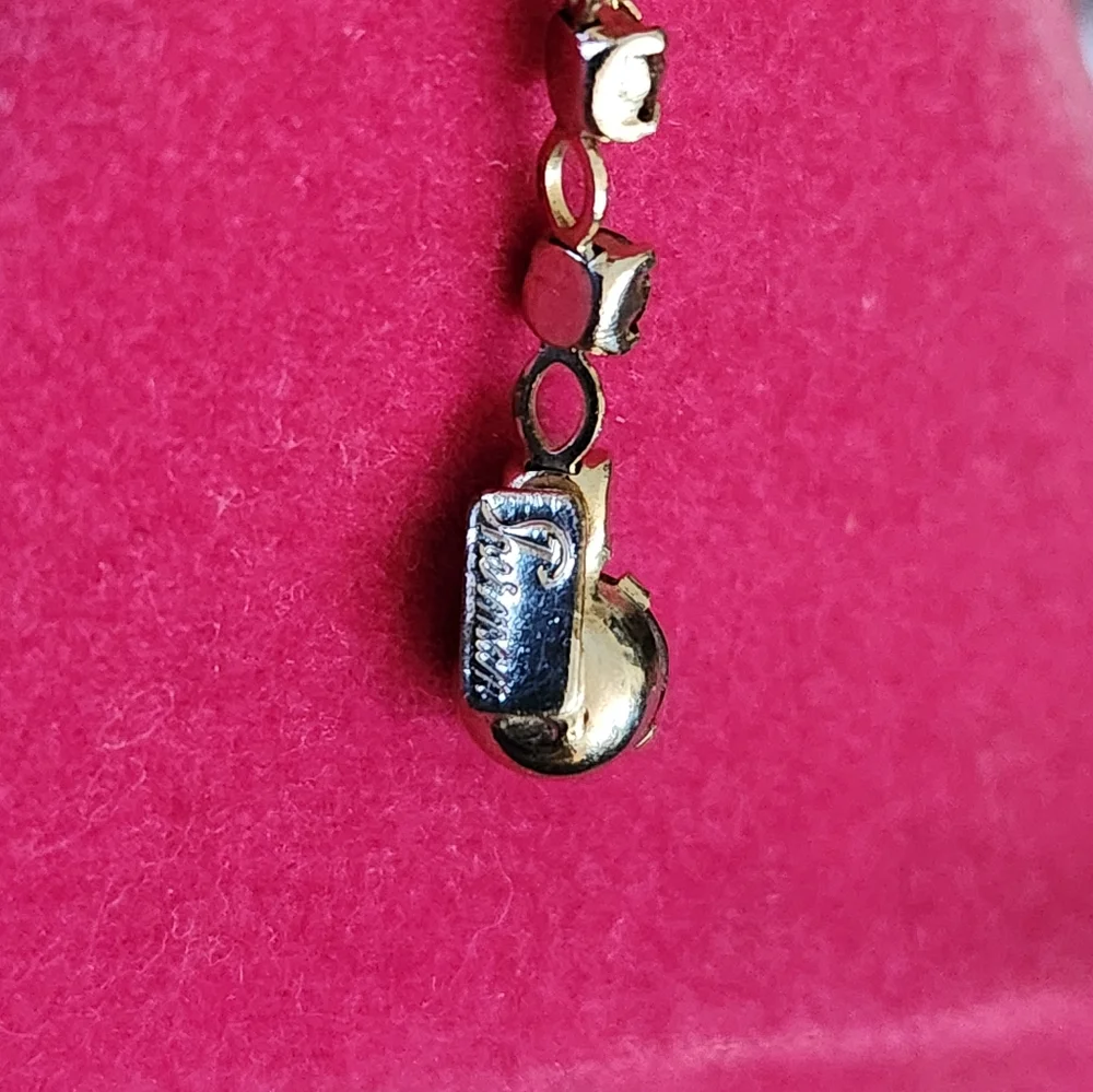 Sherman crystal necklace features blue, pink, purple, brown aurora borealis - Picture 10 of 11